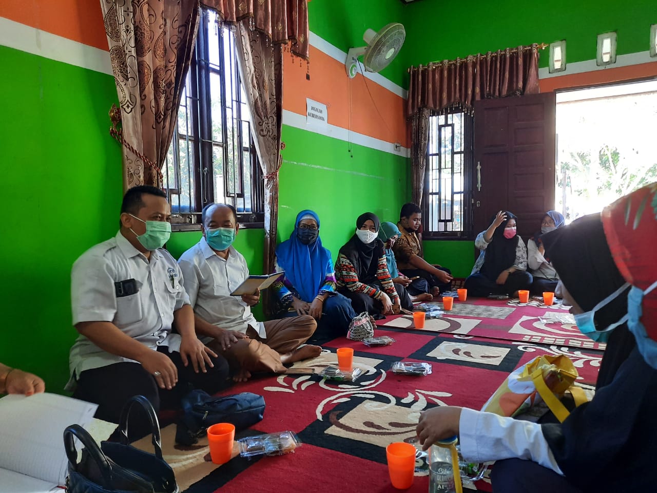Pertemuan Kelompok Kerja (Pokja) Kampung KB di Desa Pandahan Kecamatan Bati-Bati. 