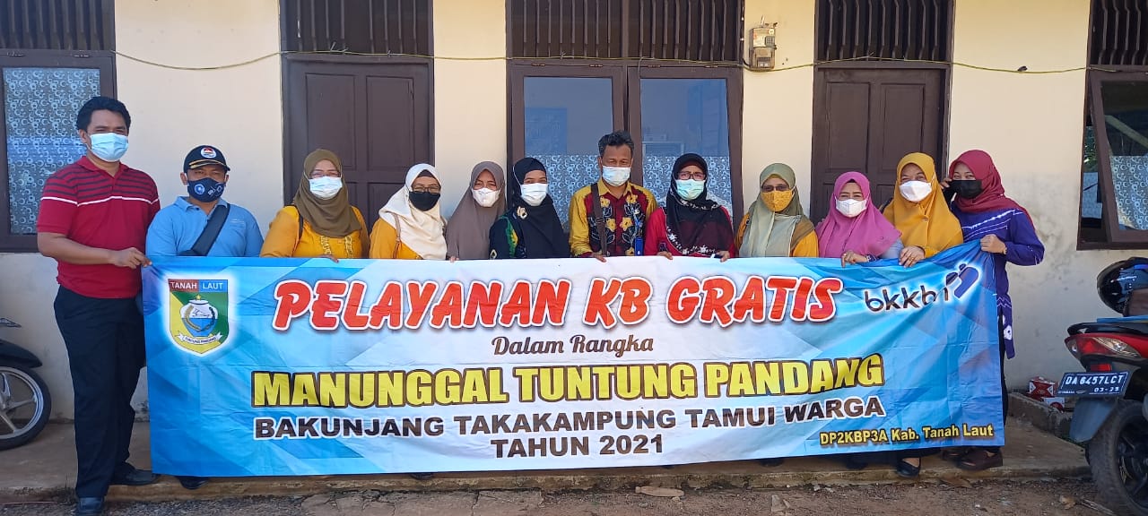Pelayanan KB Gratis Dalam Rangka Manunggal Tuntung Pandang di Desa Benua Raya.