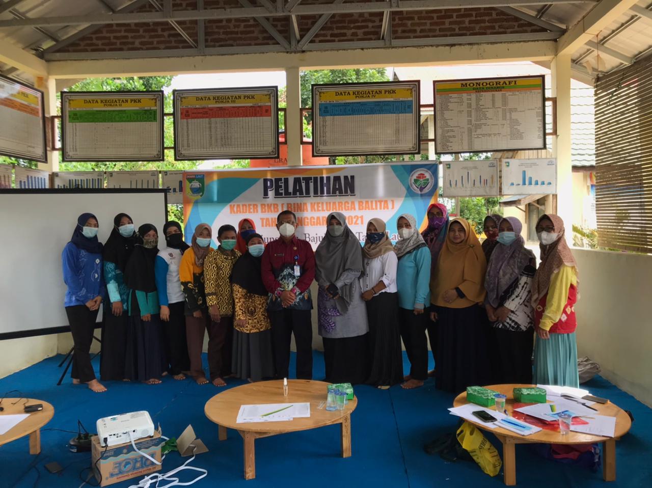 Kegiatan Pelatihan Peningkatan Kapasitas Kader BKB di Kampung KB Desa Tanjung.