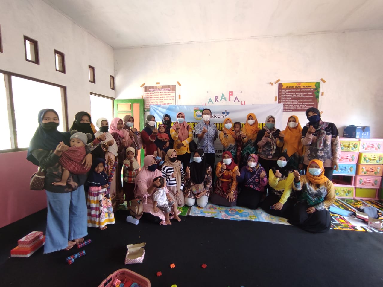 Kegiatan Edukasi Pengasuhan 1000 HPK Bagi Ibu Hamil dan Keluarga di Desa Tajau Pecah Tahun 2021