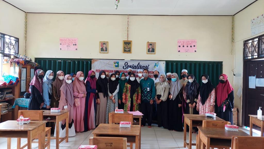 Sosialisasi Perlindungan Perempuan/Anak Dalam Rangka Manunggal Tuntung Pandang  di Desa Bati-Bati.