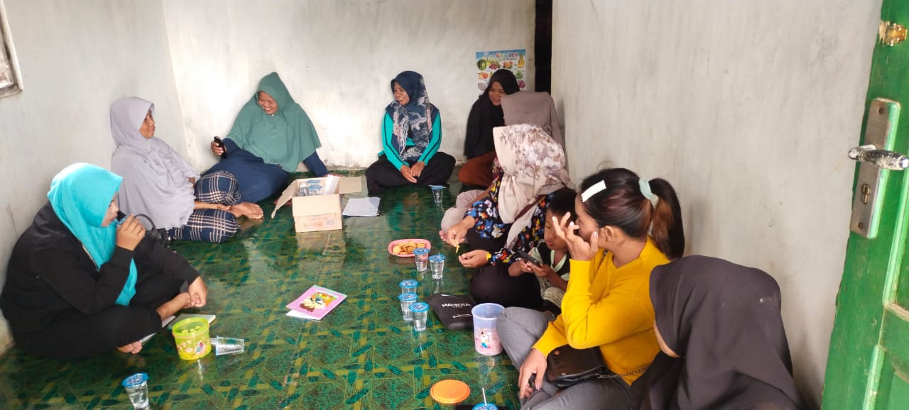 Pembinaan Kelompok BKR Karya Kencana Dusun IV Desa Tanjung Kecamatan Bajuin