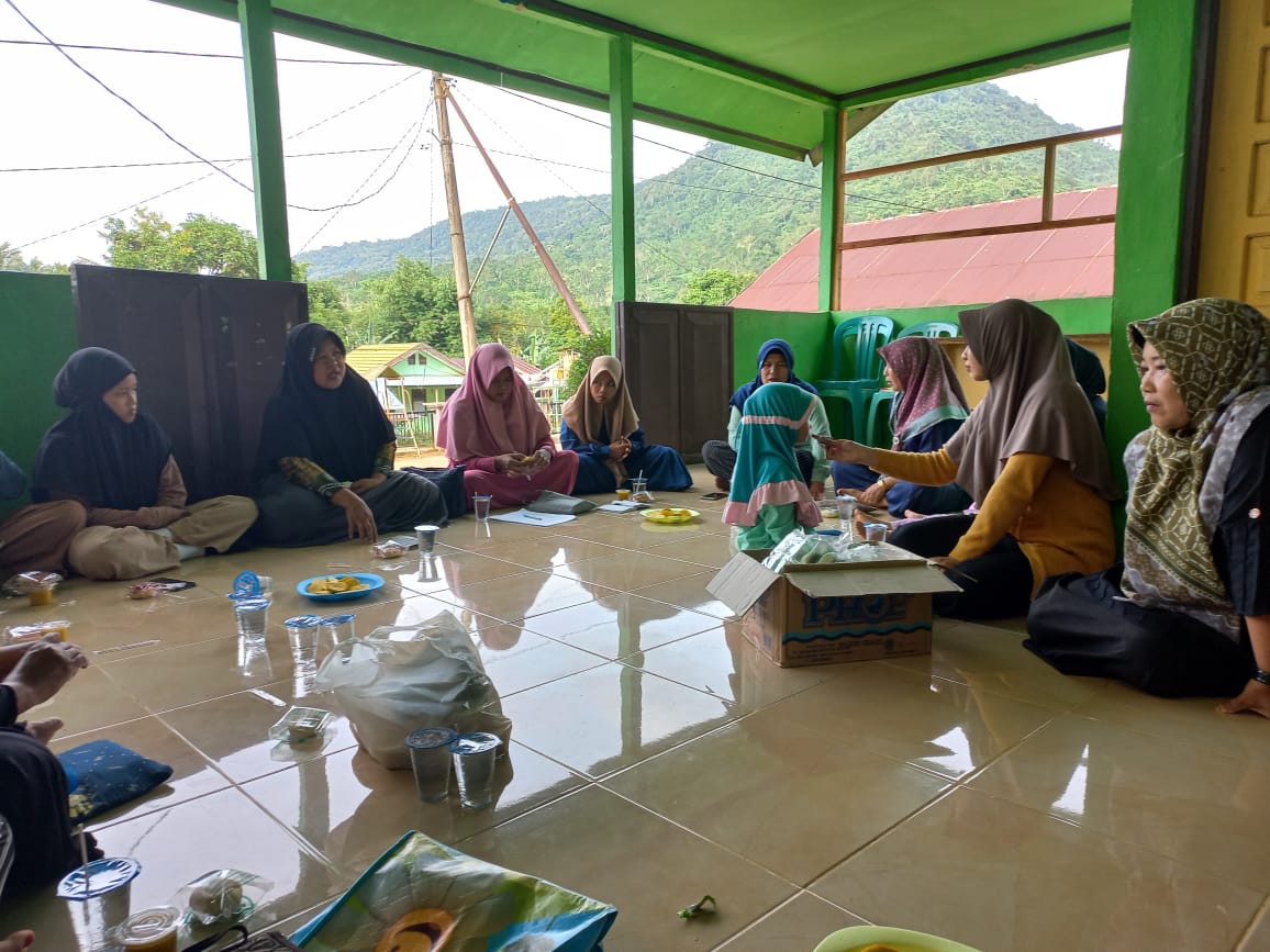 Pertemuan Kelompok BKR PERMATA KENCANA Desa Galam Kecamatan Bajuin