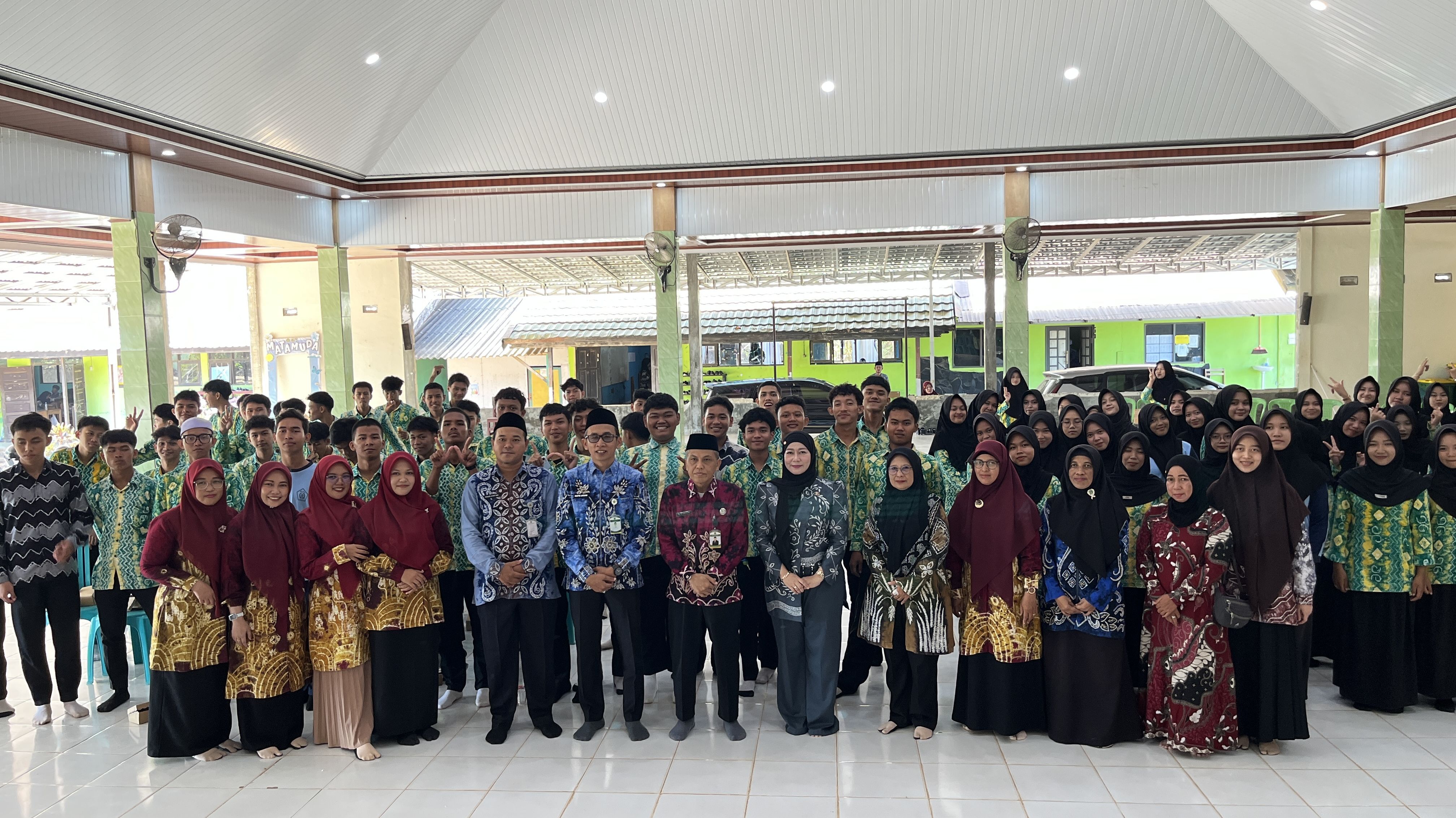 Cegah Perkawinan Dini dan Kekerasan di Sekolah, DP3AP2KB Tanah Laut Gelar Sosialisasi PUP di MAN Tanah Laut
